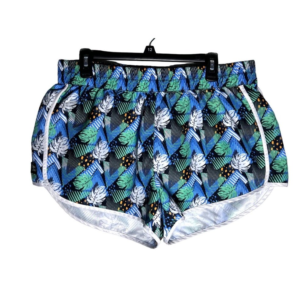 Balcony and Falcon palm tree board shorts size extra large